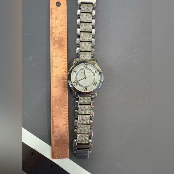 Michael Kors Tiffany Silver Watch Women 34mm MK-3685 bling crystal new battery - Picture 5 of 10